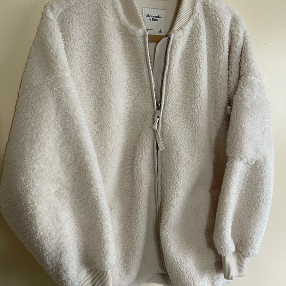 Abercrombie and Fitch oversize Sherpa jacket - Picture 6 of 8
